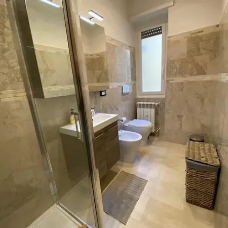 Ralu's Confort In Apartamento Roma