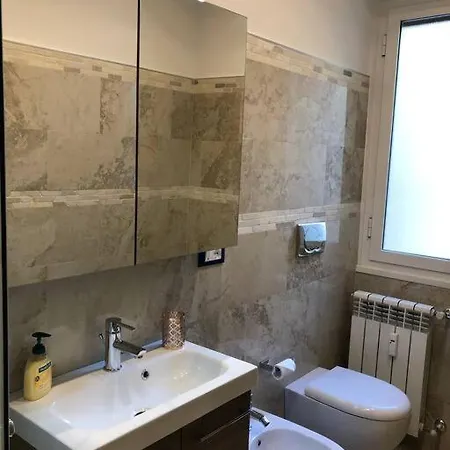 Ralu's Confort In * Roma